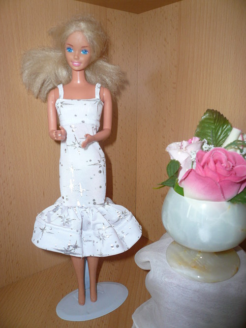 SLEVA Letní šatičky pro Barbie — foto 1