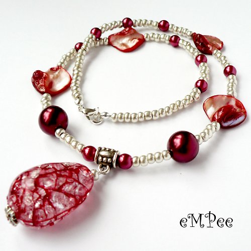 Crimson Ice — foto 1