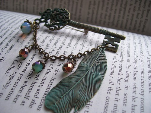 A Feather — foto 1