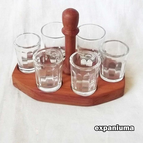 Luxusní trnkový panákonosič — foto 1