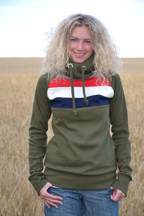 Zelená mikina — foto 1