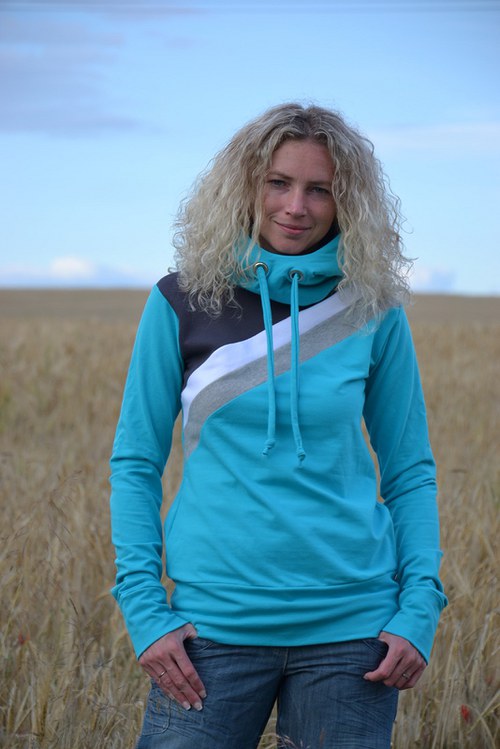 Tyrkysová mikina — foto 1