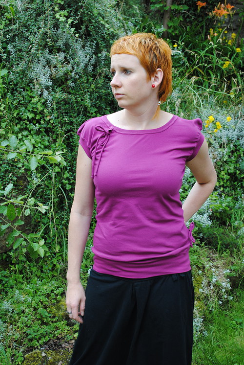 Lila triko ve velikosti S-M — foto 1
