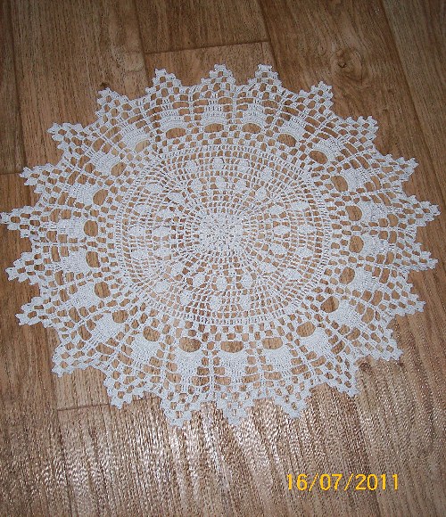 HÁČKOVANÁ DEČKA PRŮMĚR 55 CM — foto 1