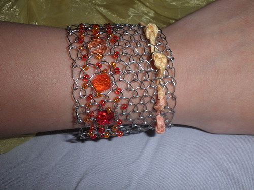 Hedvábný ohnivý s korálky:) — foto 1