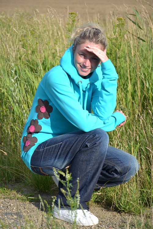 Tyrkysová mikina — foto 1
