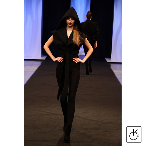 In Silhouette cape — foto 1