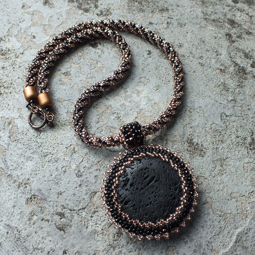 Náhrdelník "Lava Stone" — foto 1