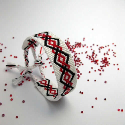 Náramek - string