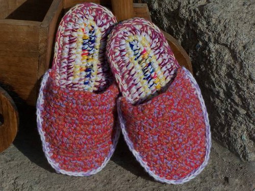 Pantoflíčky na dětské nožičky — foto 1
