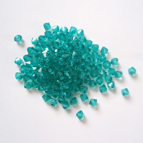 Sluníčka Preciosa 4mm - Blue Zircon — foto 1