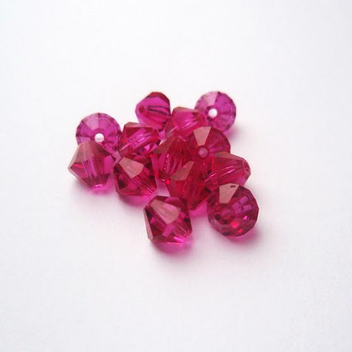 Sluníčka Preciosa 4mm - Fuchsie — foto 1