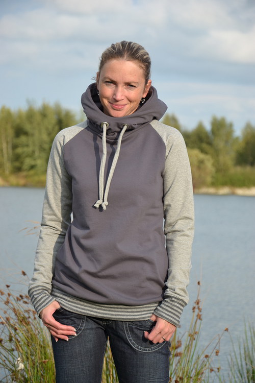Šedá mikina — foto 1