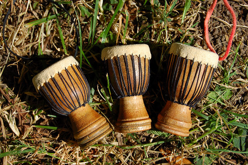 Přívěšek Djembe pro pravé bubeníky — foto 1