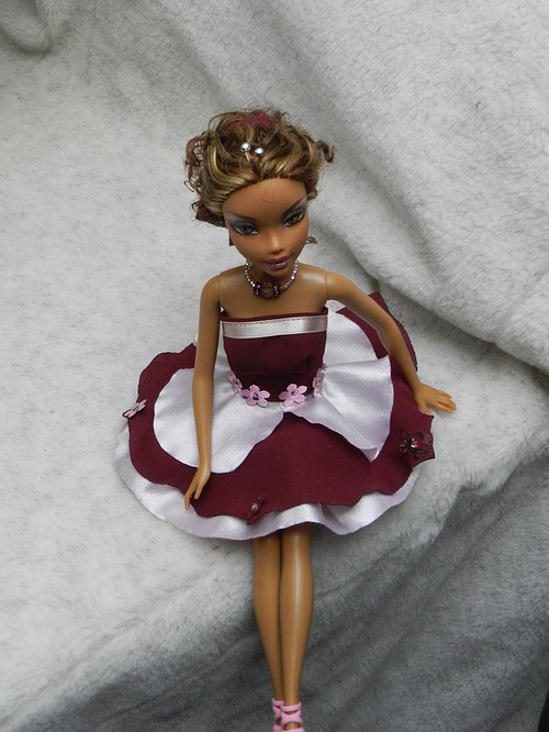 Šatičky pro Barbie — foto 1