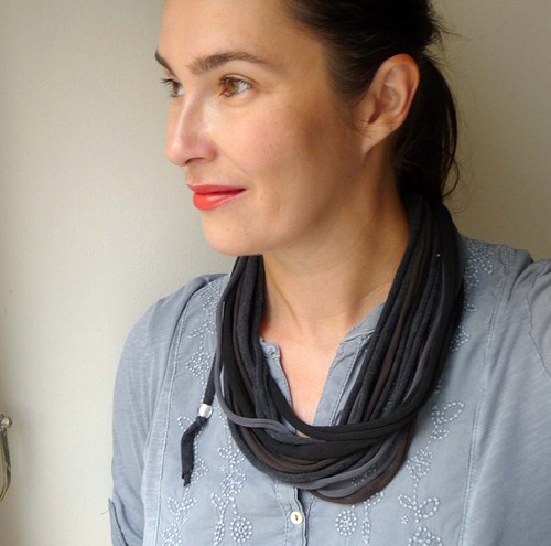 Temná kráska — foto 1