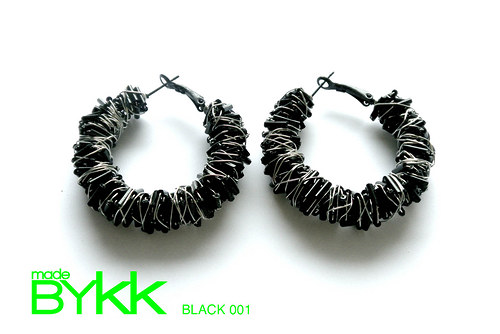 BLACK 001 — foto 1