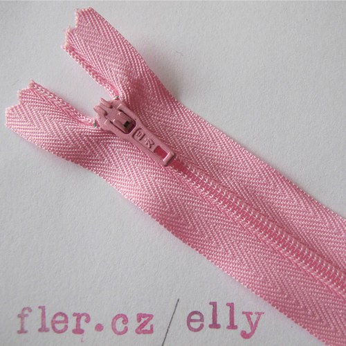 Zip 18 cm - světle růžová — foto 1