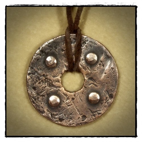 Březnový amulet — foto 1