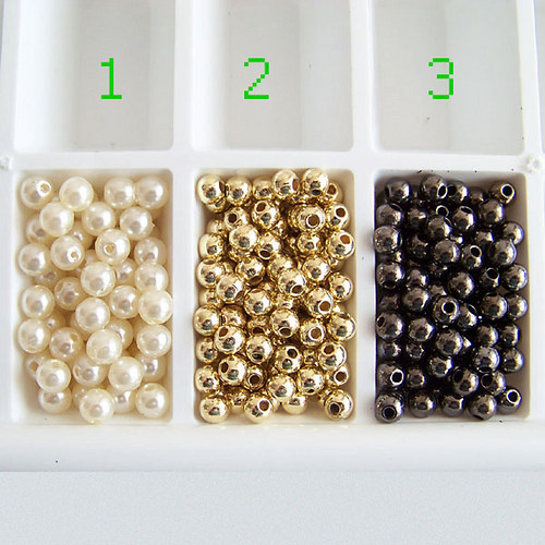 Perly - plastové korálky/ antracit č.3/ 4mm/ 30ks