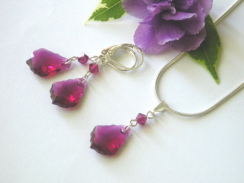 Swarovski sada Baroko Ruby — foto 1