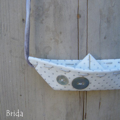 Lodička knoflíčková — foto 1