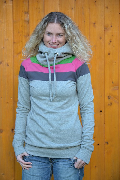 Šedá mikina — foto 1