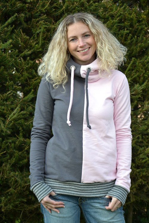 Dvoubarevná mikina — foto 1