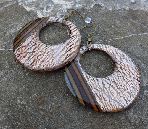 Popraskaný bronz — foto 1