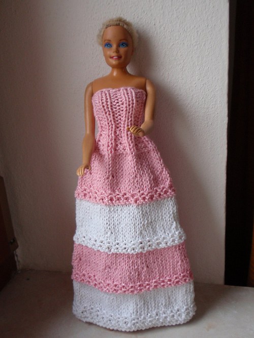 BARBIE - růžovobílé dlouhé šaty — foto 1
