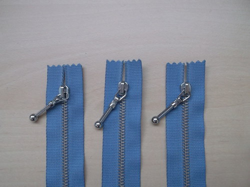 Kovový zip s ozdobným táhlem, 16 cm — foto 1