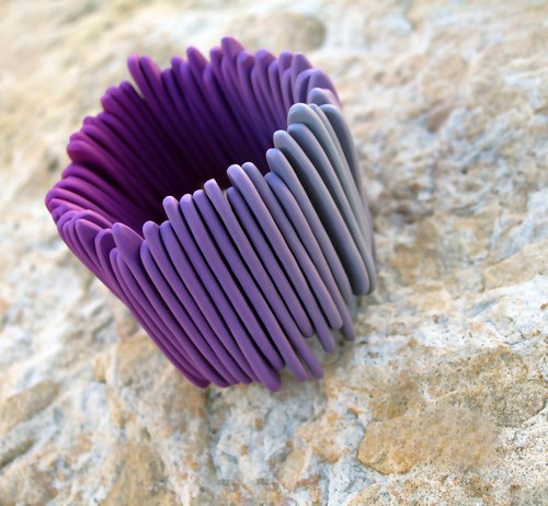 Vertical lines /violet/ — foto 1