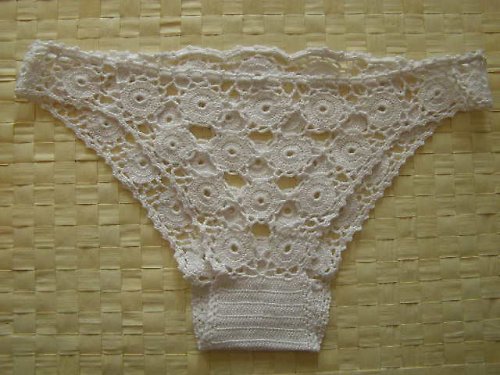 Háčkované kalhotky — foto 1
