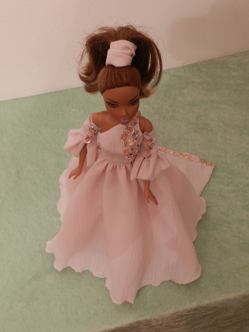 Šatičky pro Barbie — foto 1