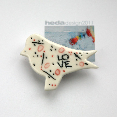 Ptáče* Heda (porcelánová brož) — foto 1