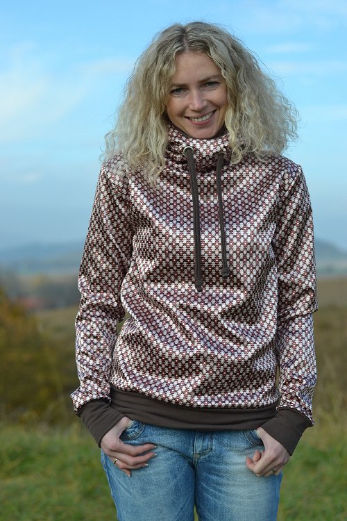 Saténová mikina — foto 1