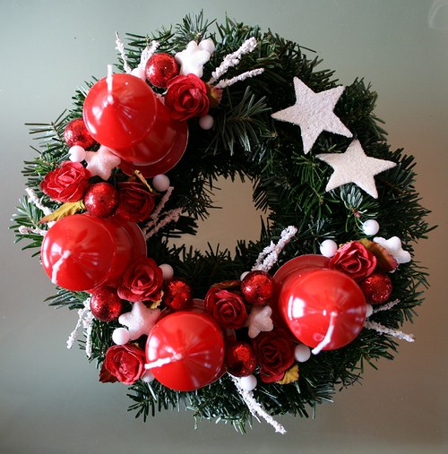 Adventní věneček červenobílý — foto 1