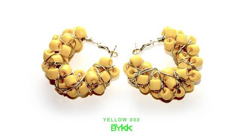 YELLOW 002 — foto 1