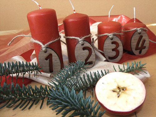 ADVENTNÍ VÁNOČNÍ ŠTÍTKY OVÁL - luxusní ořech