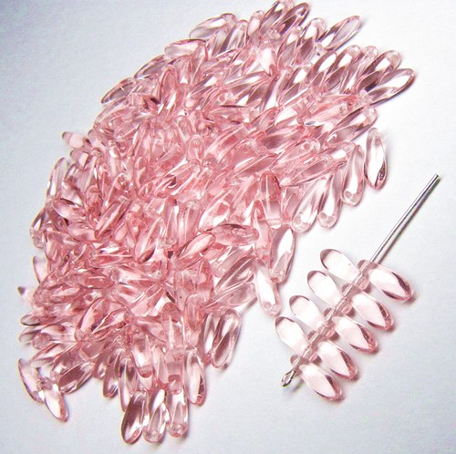 Růžové korálky, jazýčky 3x11mm, 40 ks