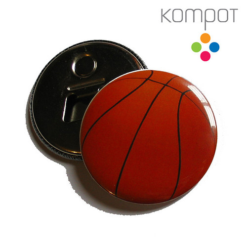 Otvírak s basketbalovým míčem
