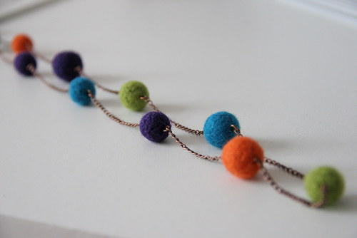 Colour — foto 1