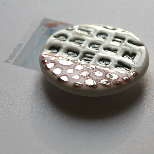 Chci ti říct... (porcelánová brož) — foto 1