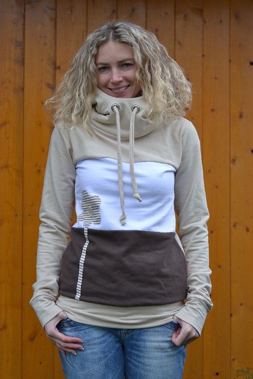 Béžová mikina — foto 1