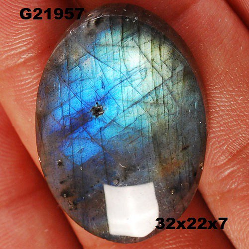Labradorit- CABOCHON — foto 1