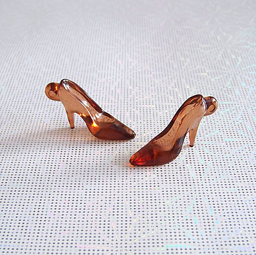 Přívěsek lodičky/ tm. hnědé 35x15mm/ 2ks