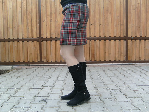 SLEVA...Kostkovaná sukně — foto 1
