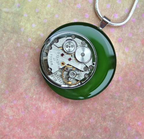 Trapped in time (green) — foto 1