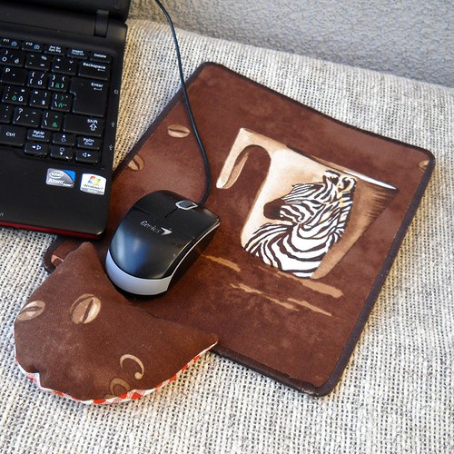 "Vůně kávy u PC" aneb "Aby ruka nebolela" - II. — foto 1
