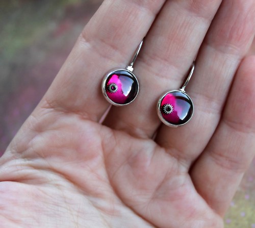 Burgundy circles — foto 1